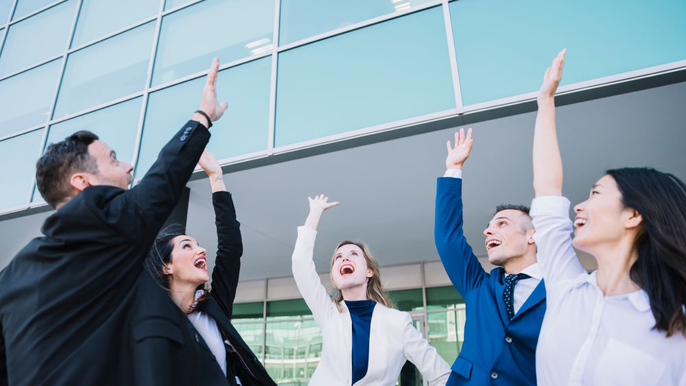 Comparing Extended Teams Vs. Dedicated Teams